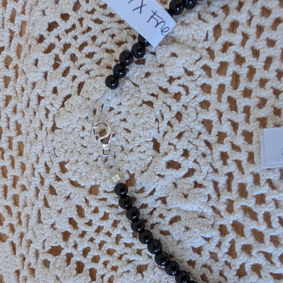 Handmade Freshwater Pearl And Black Onyx Necklace And Bracelet Set - Picture 2 of 4